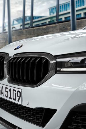 BMW 540i M Performance Accessories 2020 года 